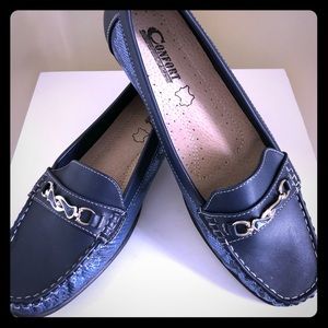 European flats with buckle